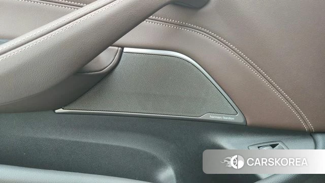 BMW 5 Series (G30) id 3893098 из Кореи 7