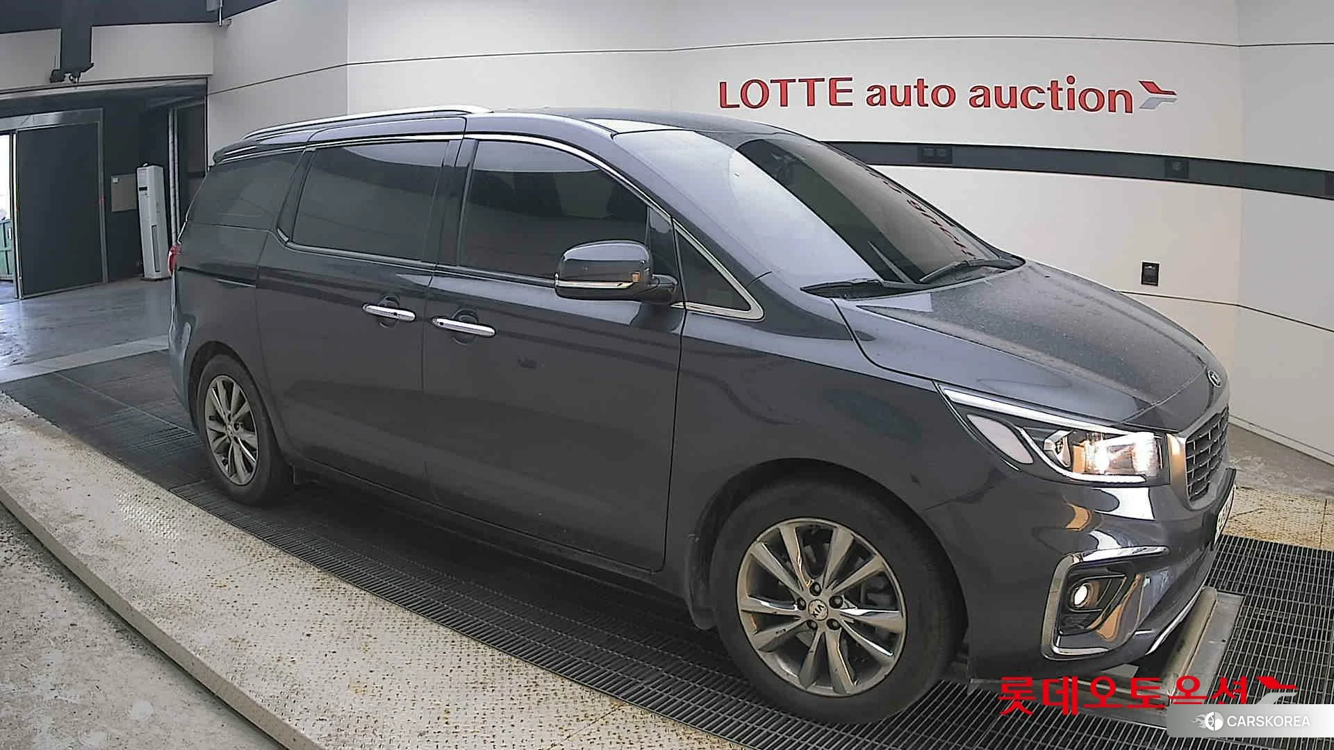Kia Carnival id 4909241 из Кореи 7