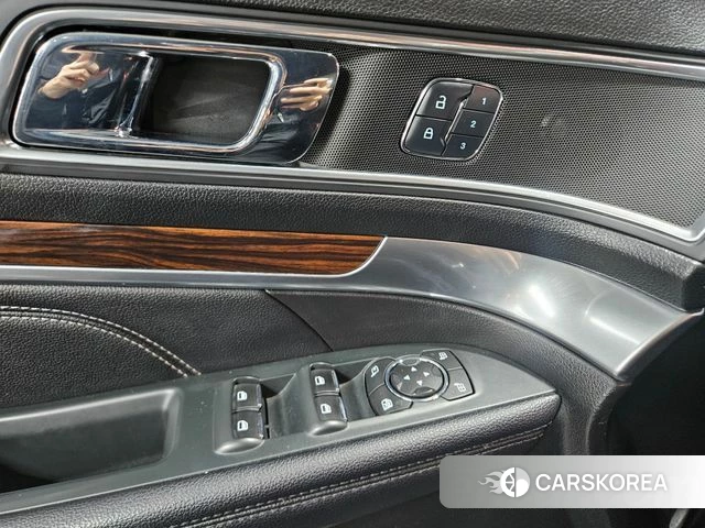 Ford Explorer id 3966539 из Кореи 7