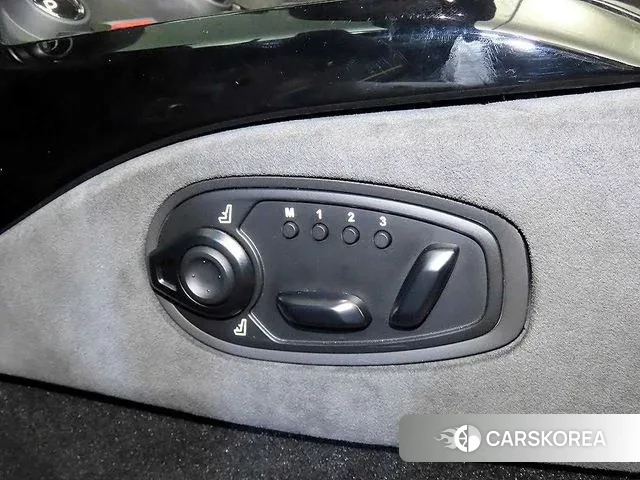 Aston Martin Vantage 2nd Generation id 3389646 из Кореи 7