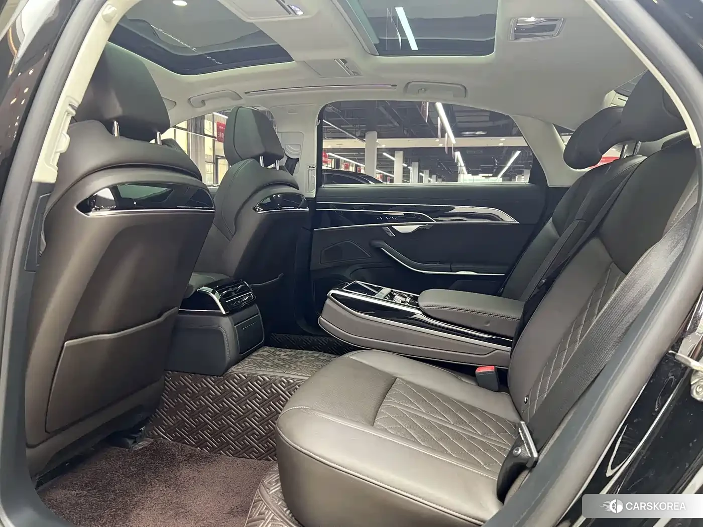 Audi A8 id 4674461 из Китая 7