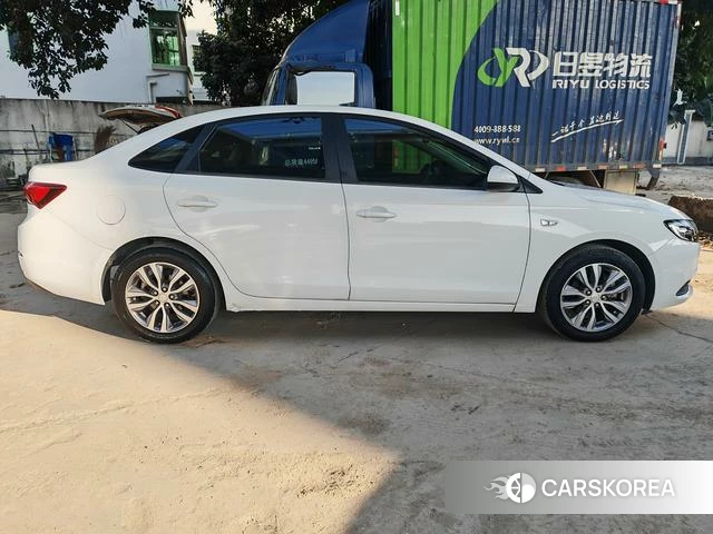 Buick Yinglang id 3869835 из Китая 7