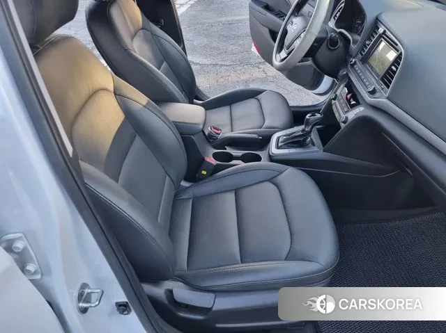 Hyundai Avante AD id 3558104 из Кореи 7