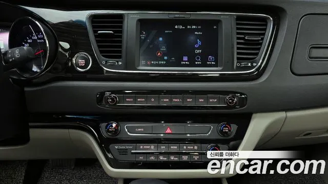 Kia The New Carnival id 2556882 из Кореи 7