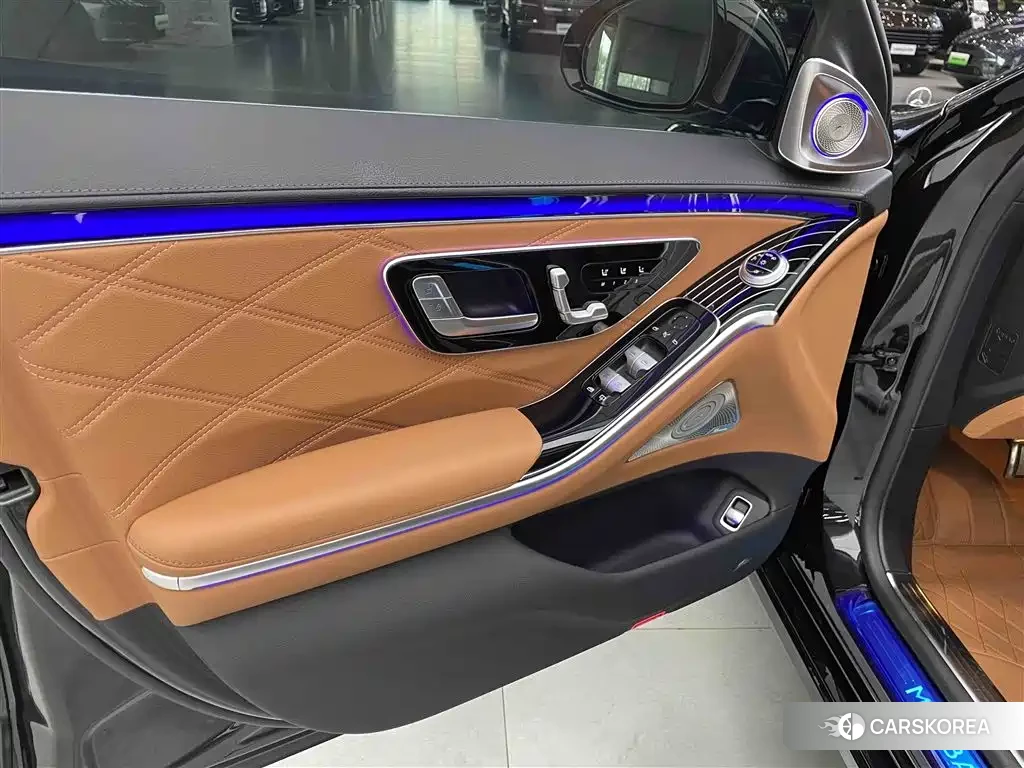 Mercedes-Benz Maybach S-Class id 4664532 из Китая 7