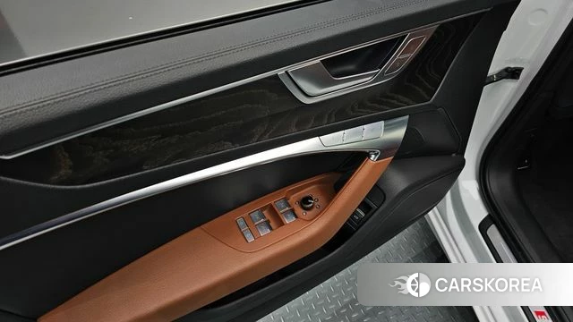 Audi A6 (C8) id 3911069 из Кореи 7