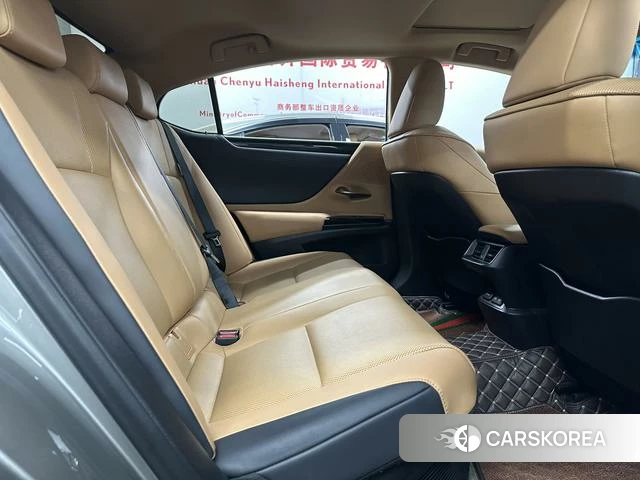 Lexus ES id 4342103 из Китая 7