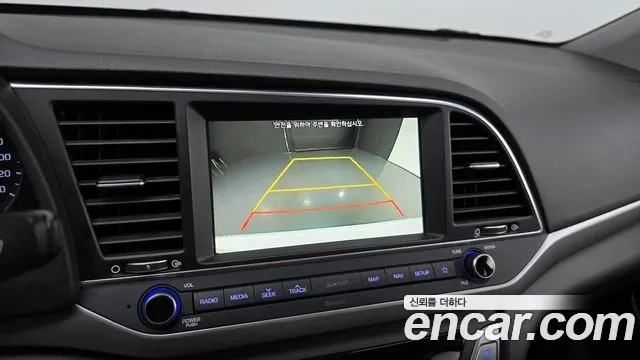 Hyundai Avante AD id 2922796 из Кореи 7