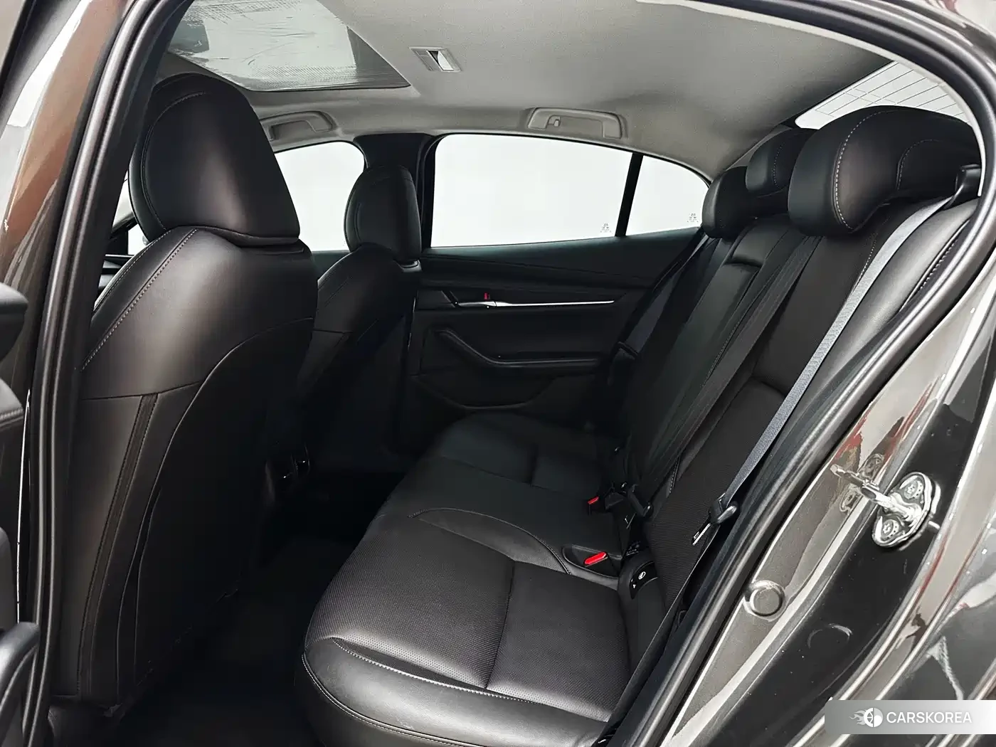 Mazda 3 id 4553758 из Китая 7
