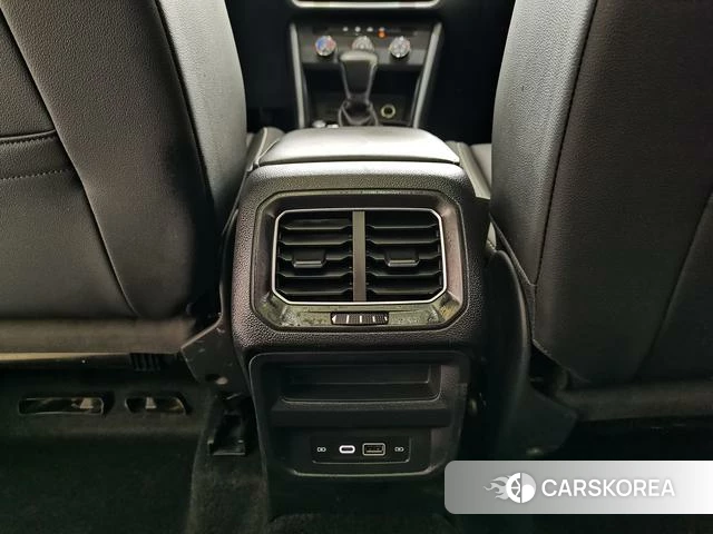 Volkswagen Tiguan L id 4258778 из Китая 7