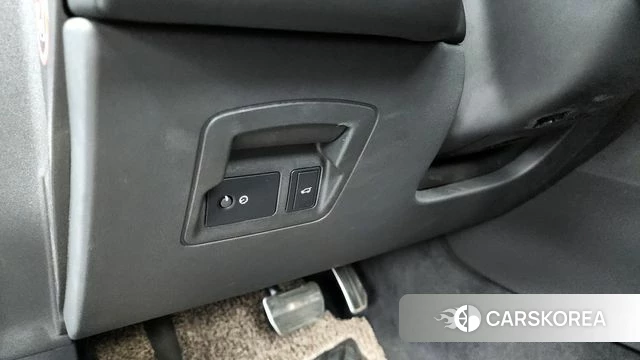 Land Rover Range Rover Velar id 4387928 из Кореи 7