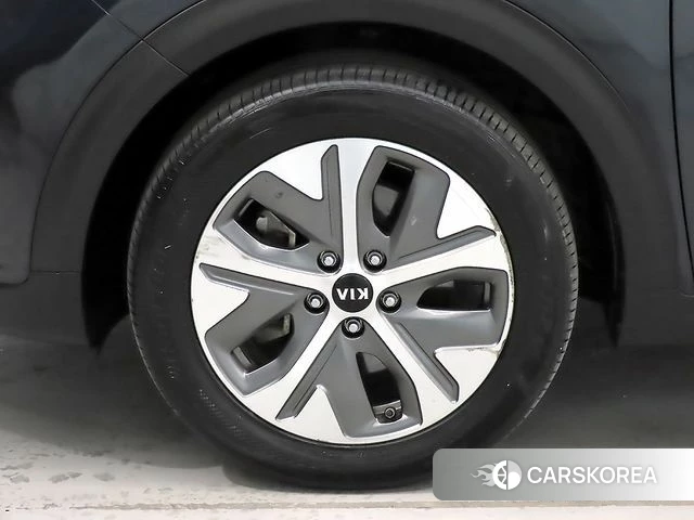 Kia Niro EV id 3808154 из Кореи 7