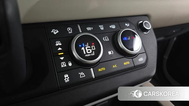 Land Rover Defender (L663) id 4533330 из Кореи 7