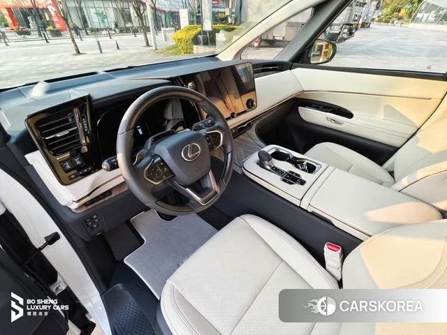 Lexus LM id 4291399 из Китая 7