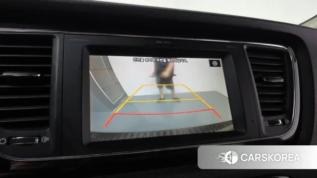 Kia The New Carnival id 3038960 из Кореи 7