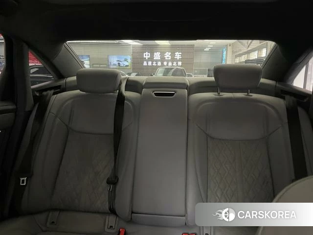 Audi A6L id 3926940 из Китая 7