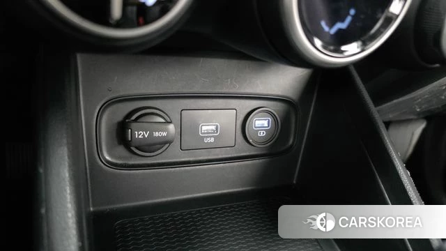 Hyundai Venue id 3844958 из Кореи 7