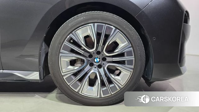 BMW 7 Series (G70) id 4401099 из Кореи 7