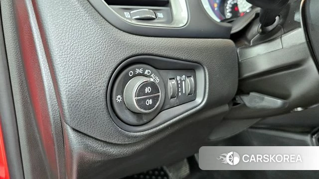 Jeep Renegade id 3924578 из Кореи 7