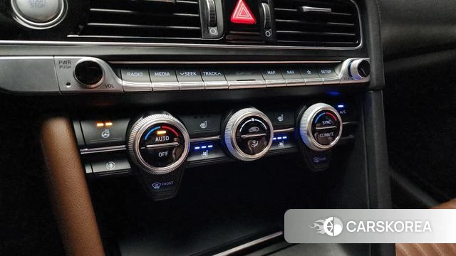 Genesis G70 id 3801408 из Кореи 7