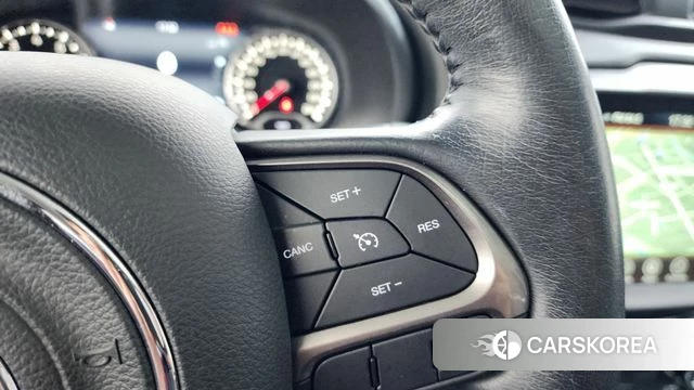 Jeep Renegade id 4203576 из Кореи 7