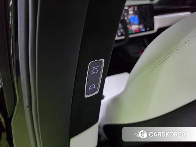 Tesla Model X id 3826409 из Кореи 7