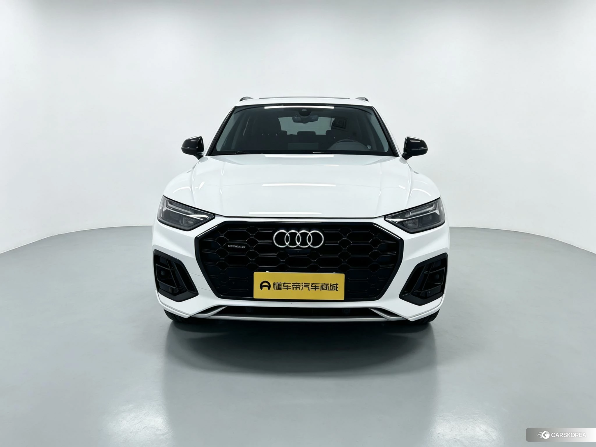 Audi Q5L id 4479311 из Китая 7