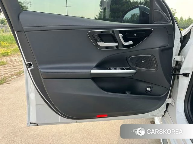 Mercedes-Benz Class C id 4300409 из Китая 7