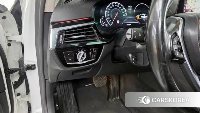 BMW 5 Series (G30) id 3886014 из Кореи 7