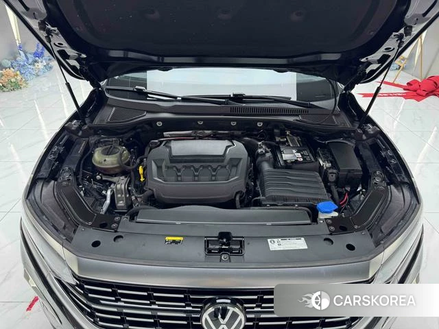 Volkswagen Passat id 4348943 из Китая 7