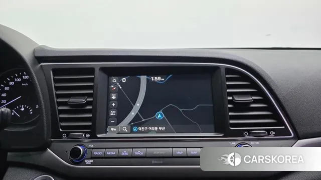 Hyundai Avante AD id 3469963 из Кореи 7