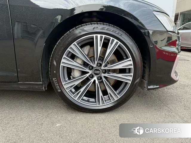 Audi A6L id 4216336 из Китая 7