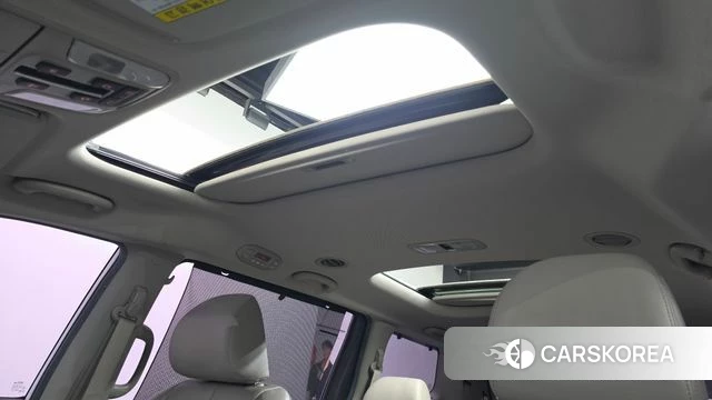 Kia All New Carnival id 4652423 из Кореи 7