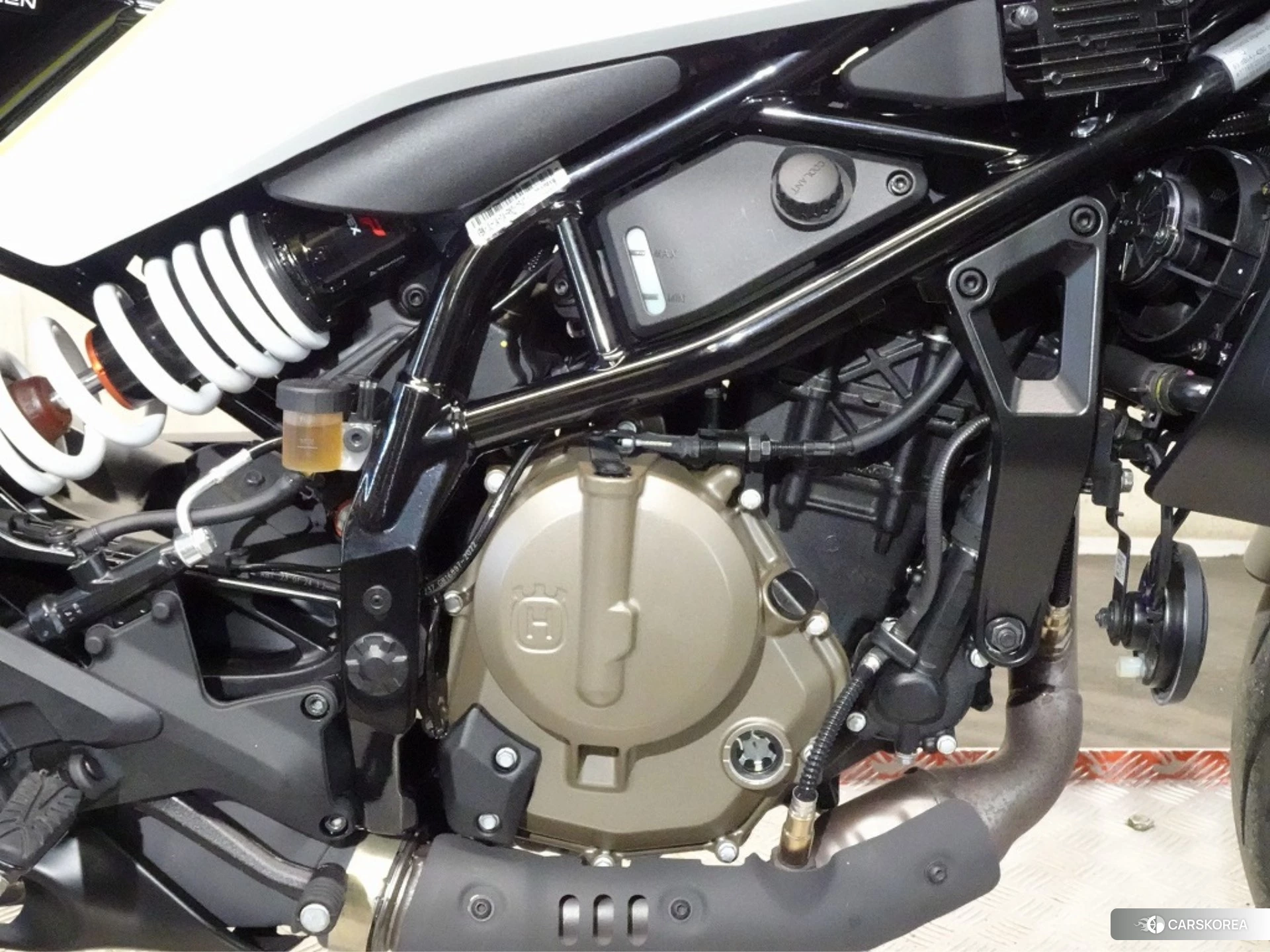 Husqvarna VITPILEN 401 id 3939705 из Японии 7