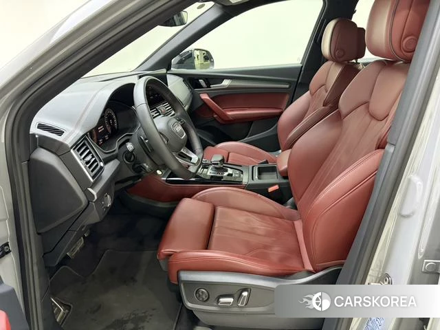 Audi Q5L id 4336192 из Китая 7
