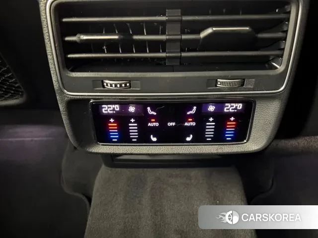 Audi Q8 (4M) id 3008309 из Кореи 7