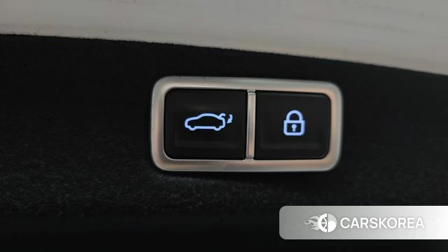 Hyundai Grandeur Hybrid (GN7) id 4640603 из Кореи 7