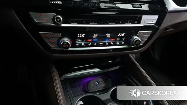 BMW 5 Series (G30) id 3690811 из Кореи 7