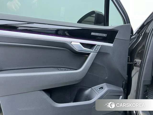 Volkswagen Touareg id 4207350 из Китая 7