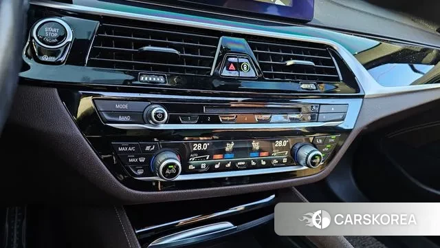 BMW 5 Series (G30) id 3459879 из Кореи 7