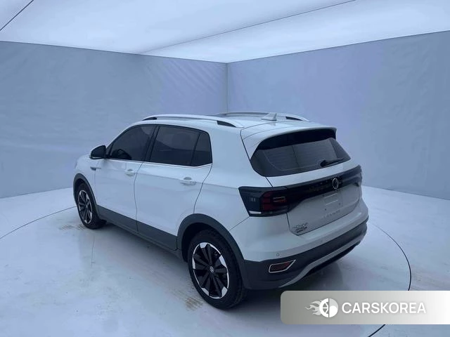 Volkswagen Exploring the shadow id 4256548 из Китая 7