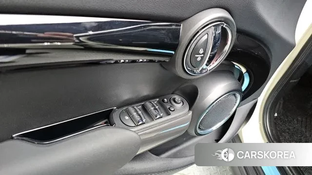 Mini Cooper S id 3438725 из Кореи 7