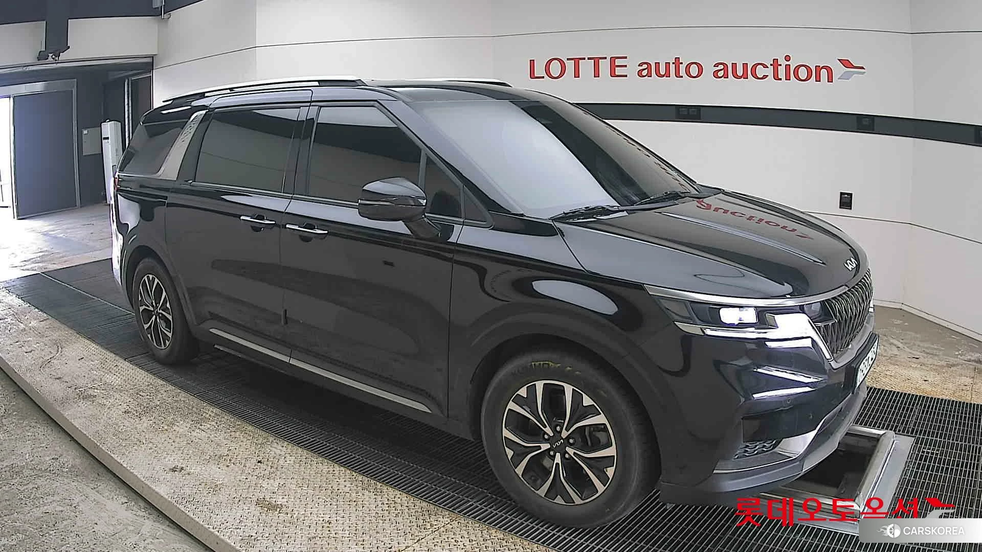 Kia Carnival id 3888402 из Кореи 7