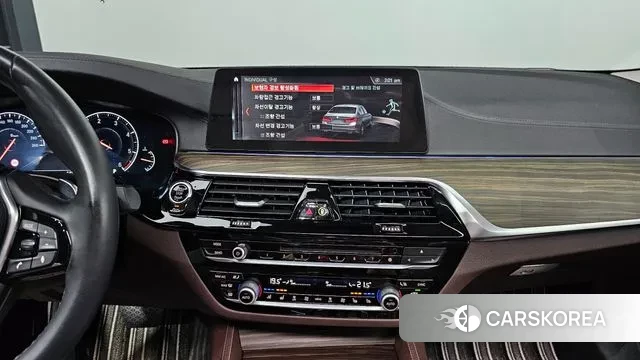 BMW 5 Series (G30) id 3150012 из Кореи 7