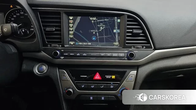 Hyundai Avante AD id 3469886 из Кореи 7