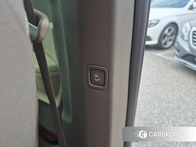 Kia The New Carnival 4th Generation id 3921719 из Кореи 7