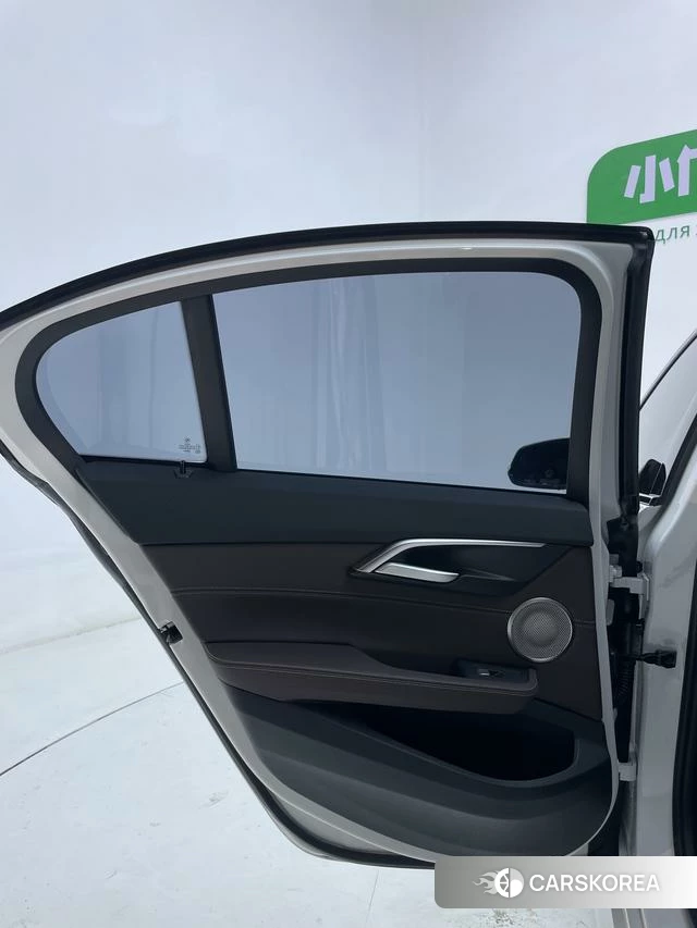 BMW 1 series id 4387443 из Китая 7