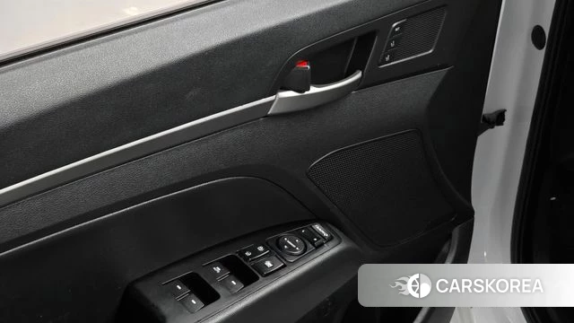 Hyundai Avante AD id 4378105 из Кореи 7
