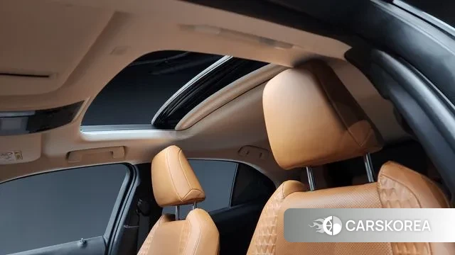 Lexus UX250h id 3478908 из Кореи 7