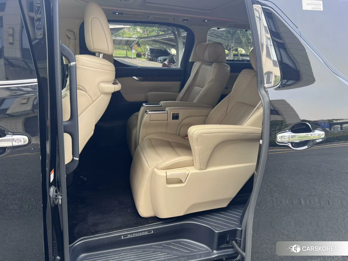 Toyota Elfa id 4512466 из Китая 7
